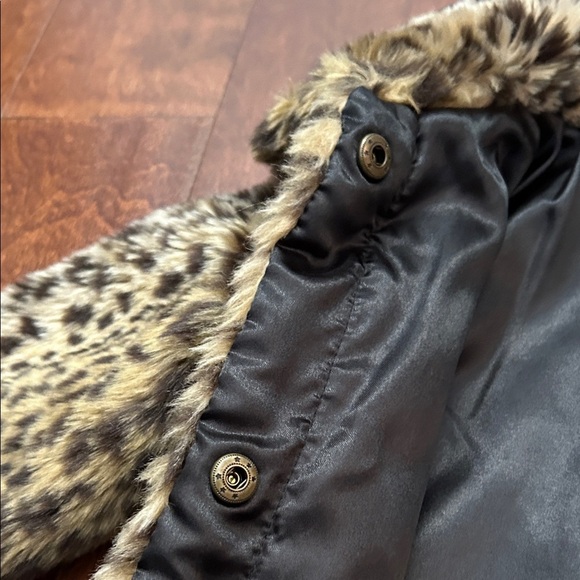 OshKosh B'gosh Kids Leopard Print Faux Fur Jacket, Size 18 Months - Picture 8 of 13